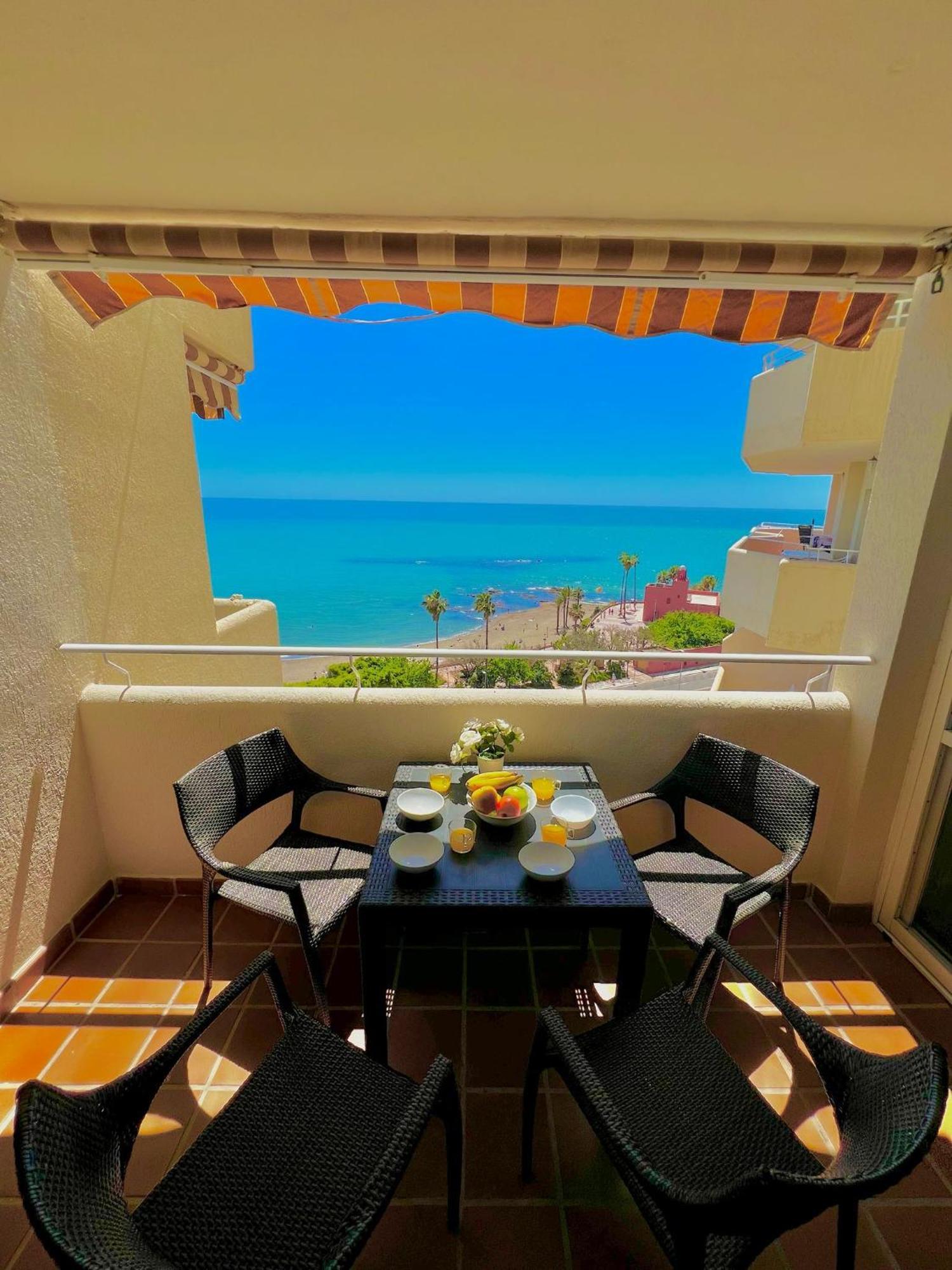 Frontal Sea View Apartment Benalbeach Benalmádena Buitenkant foto